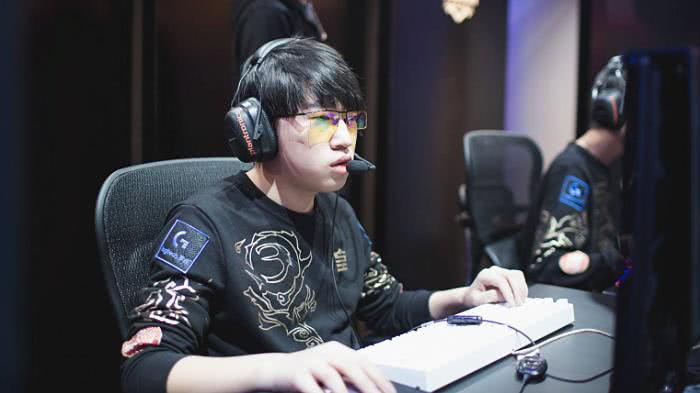 足球的热爱 足球的热爱